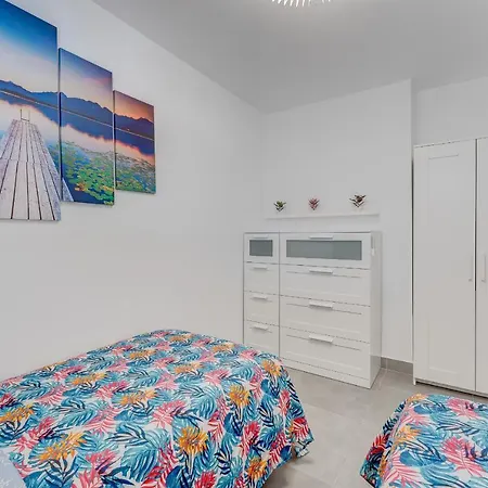 Loscristianos Luxury Aircon Sunny Aptm Sea View Apartamento